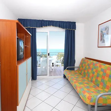 Splendid Resort.3 *